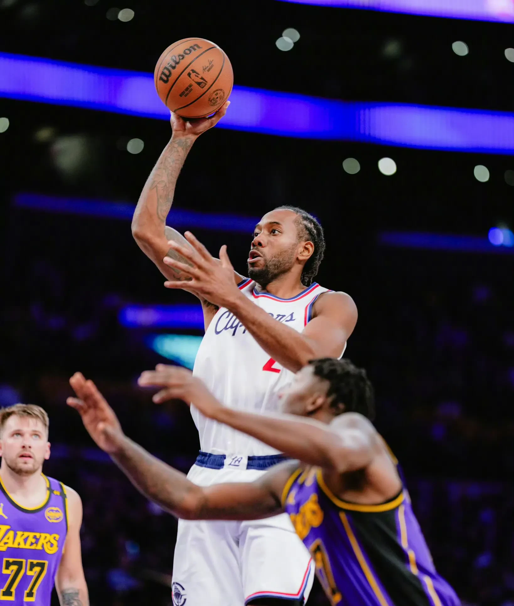 勇士战胜黄蜂,哈登独揽高分再创佳绩 勇士战胜黄蜂,哈登独揽高分再创佳绩