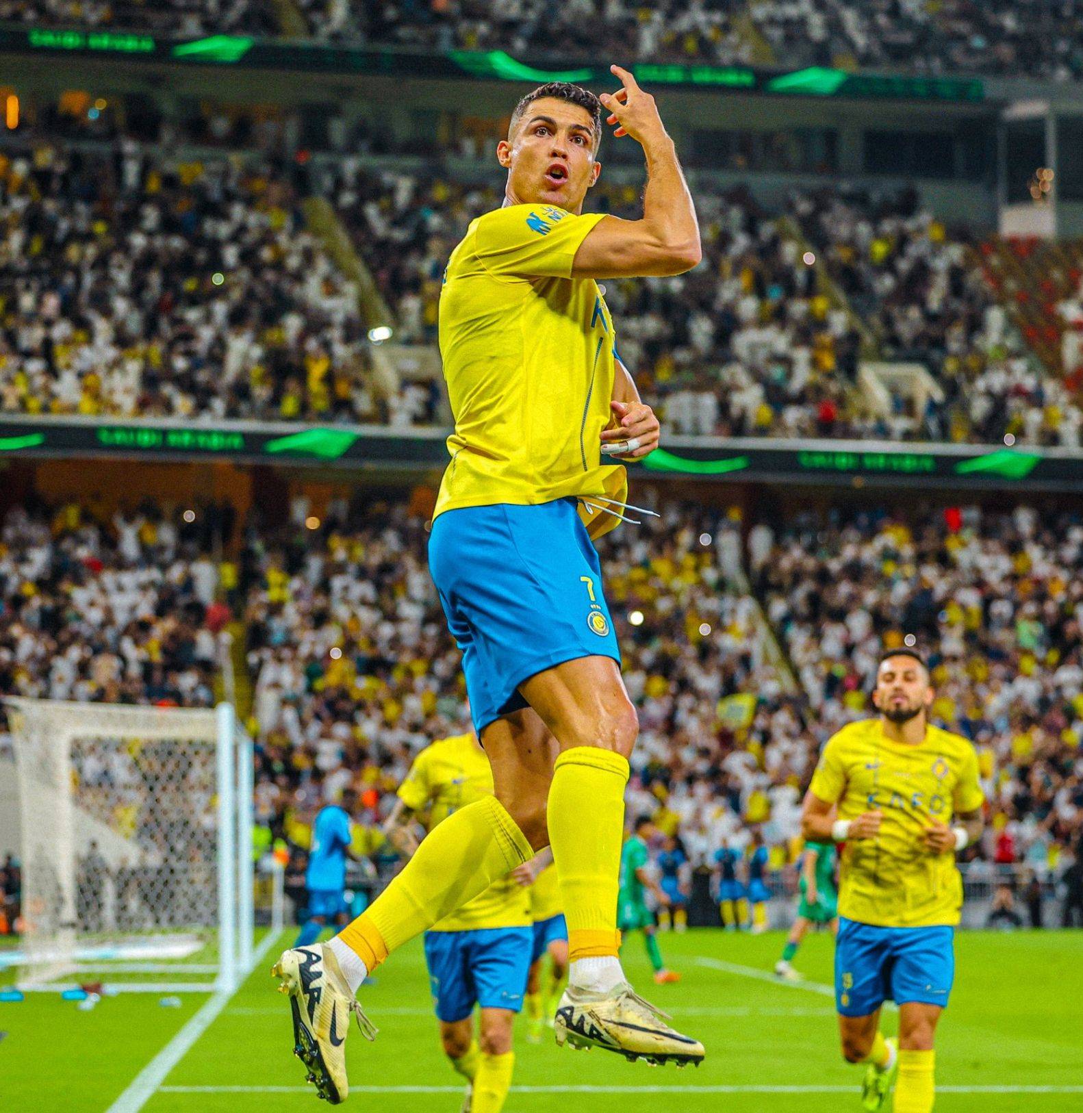 AC米兰绝杀波兰,C罗关键制胜 AC米兰绝杀波兰,C罗关键制胜