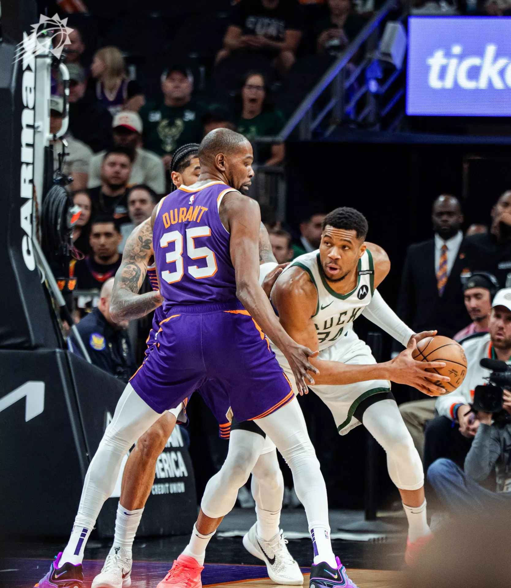 雄鹿横扫青岛队，杜兰特刷新纪录