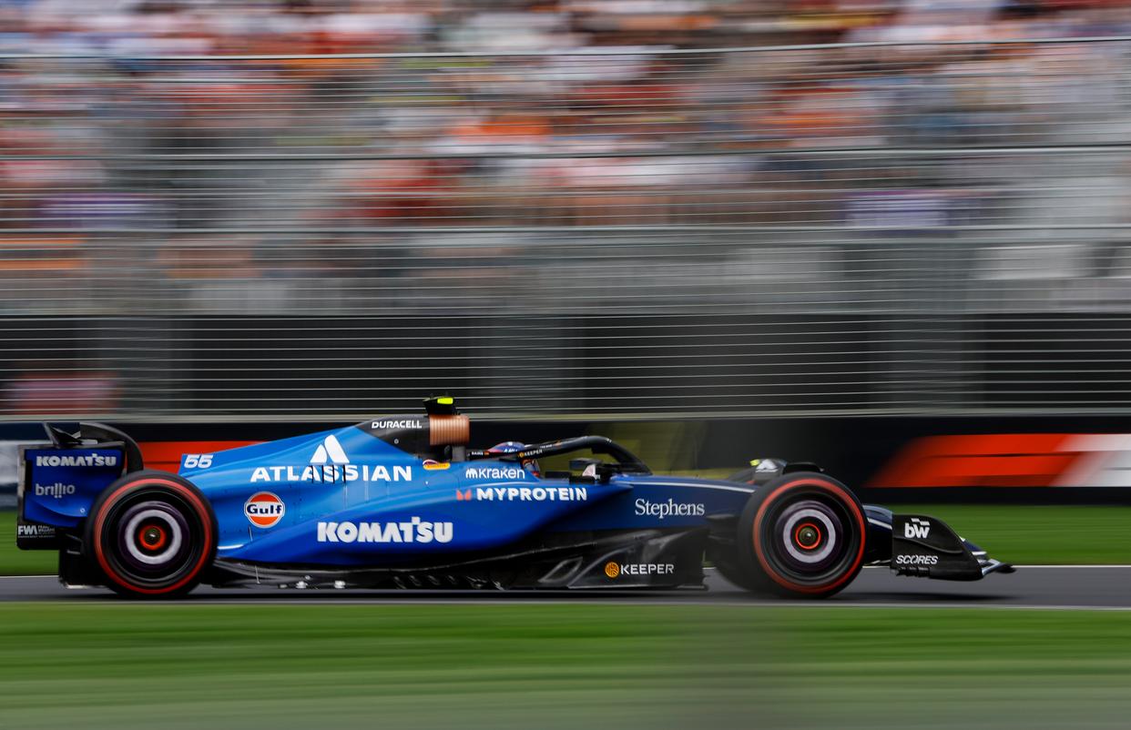 威廉姆斯轻取索伯车队，塞恩斯高光表现