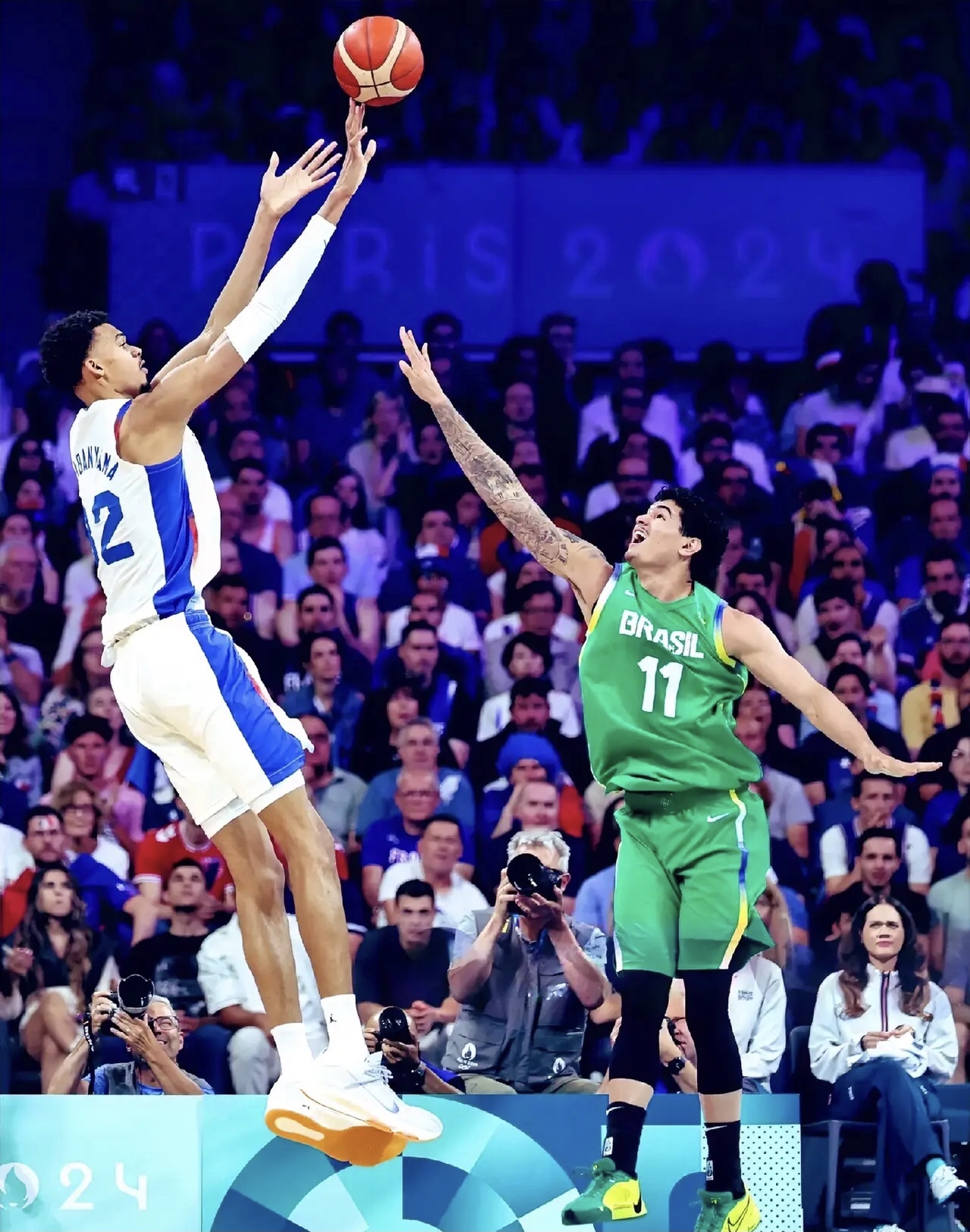 法国队逆转韩国队，奥恰洛夫状态火热