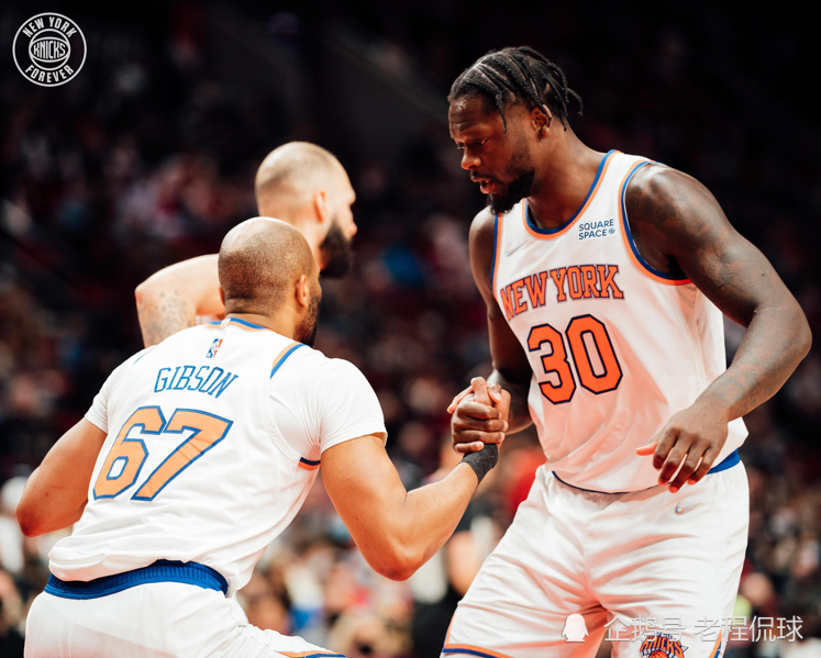 天津队碾压尼克斯，米切尔高光表现