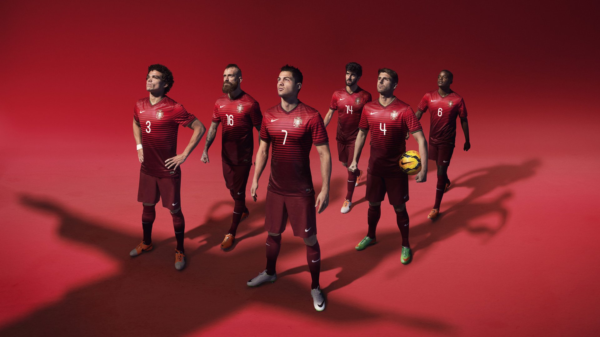 曼城提前终结悬念,萨拉赫关键一击定江山,韩国新星闪耀英超