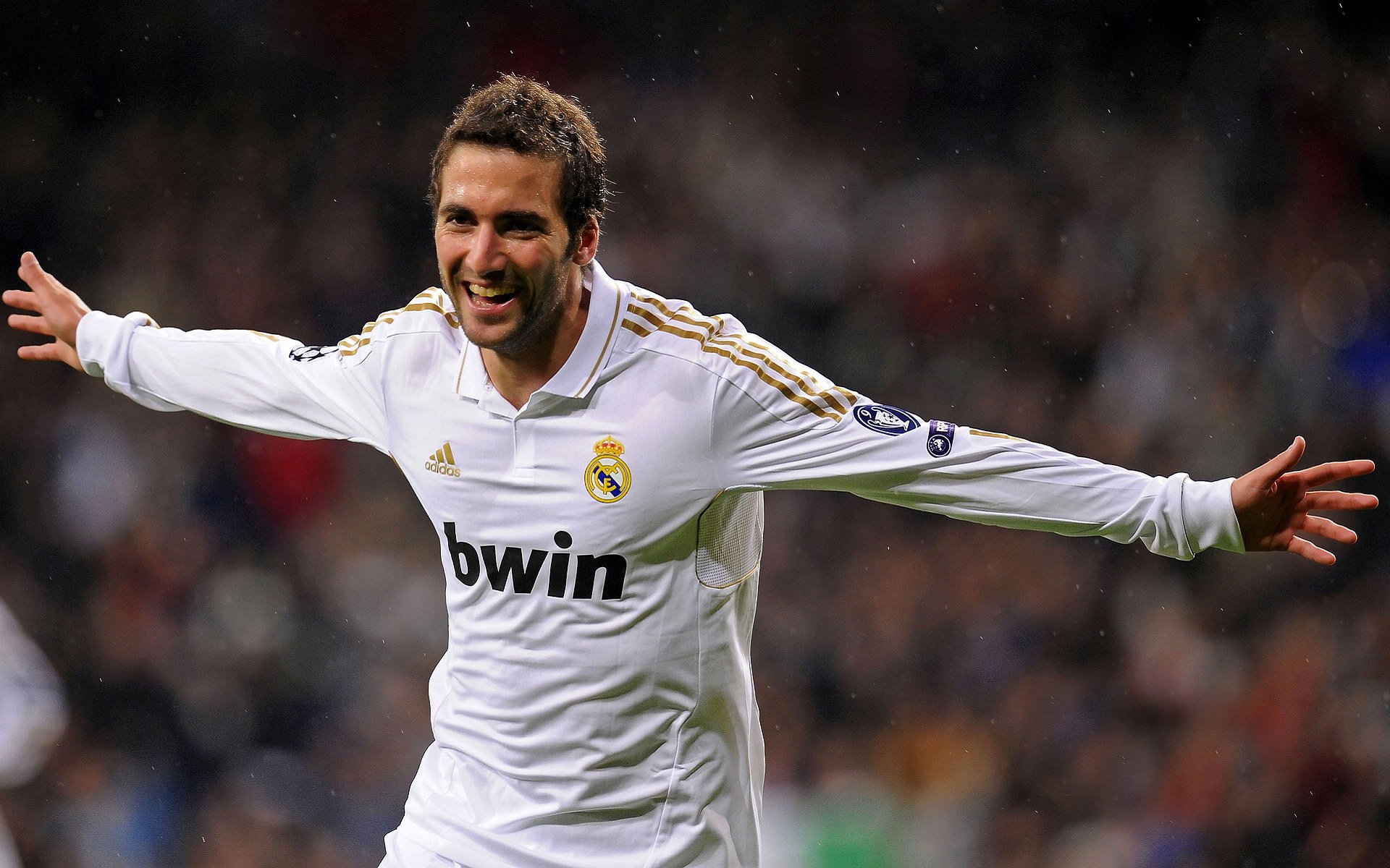 欧冠半决赛焦点战，黄蜂火力全开，全面压制太阳