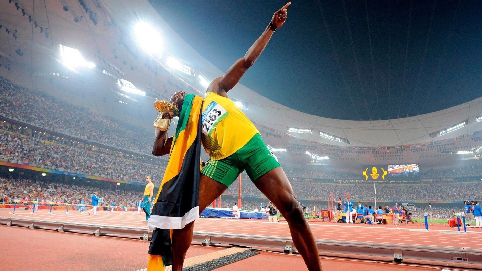 从米兰城到塞内加尔,足球帝国的文化输出与奥运周期中的领袖崛起