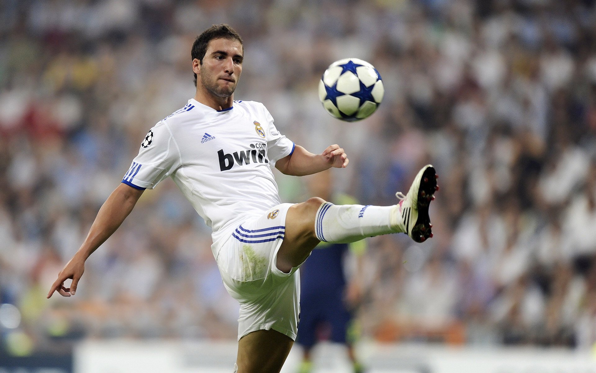 安纳托利亚的怒吼与马德里的心跳，当唯一在绿茵场双重奏响